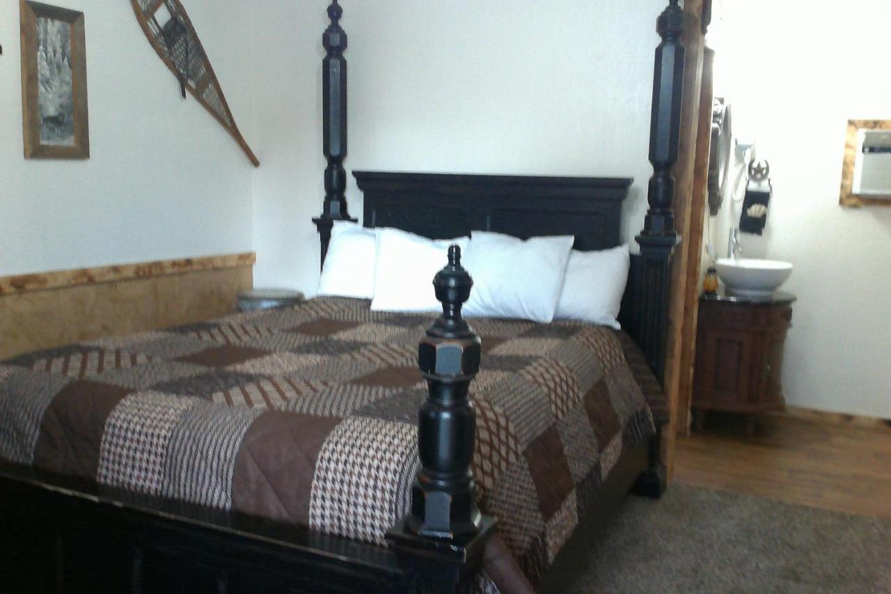 Black Bear MotelDavenport エクステリア 写真